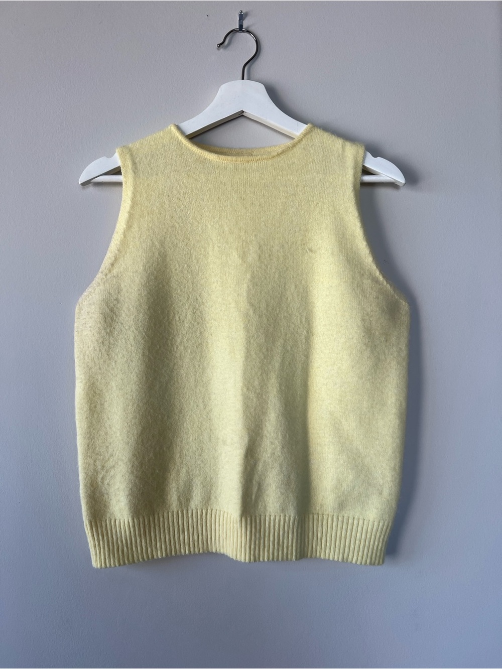Missguided Soft Pale Yellow Crew Neck Sweater Vest